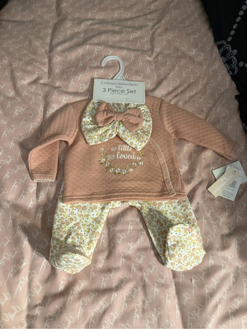 Catherine Malandrino Peach Quilted 3-Piece Set with Floral Bow hat! Size 0-3m